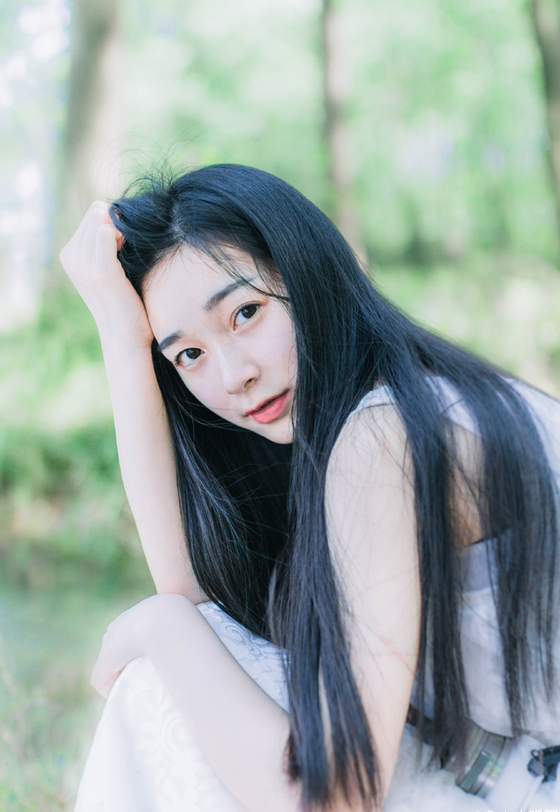 “看来诸位将军，如今并无斩我之意，不知此刻，这大营之中，何人可以做主？”庞统微笑着看向众将，自动将刘璝排除在外。